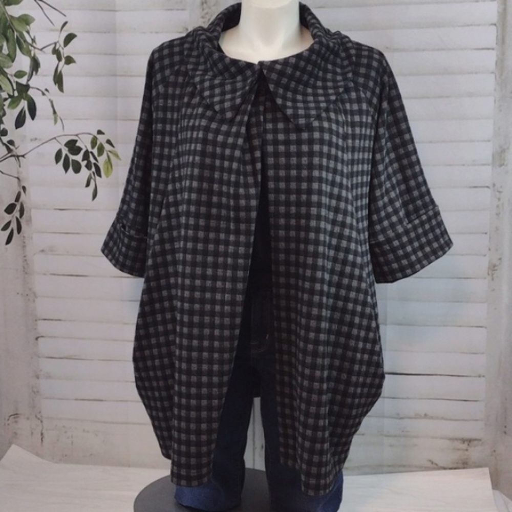 Comfy USA Checkered Swing Coat Size M